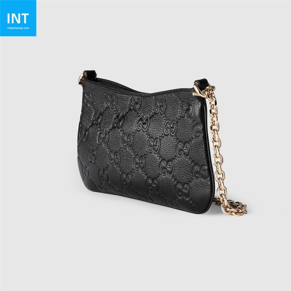 Gvc*1 Emblem small shoulder bag