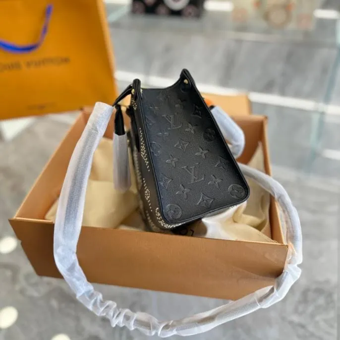 L0vis Vvtt0n ONTHEGO PM BLACK M46733