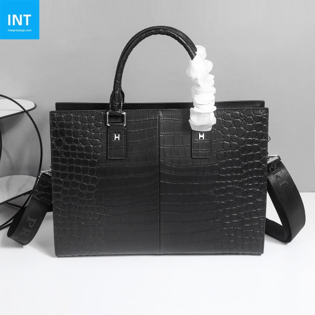 H**me5 briefcase