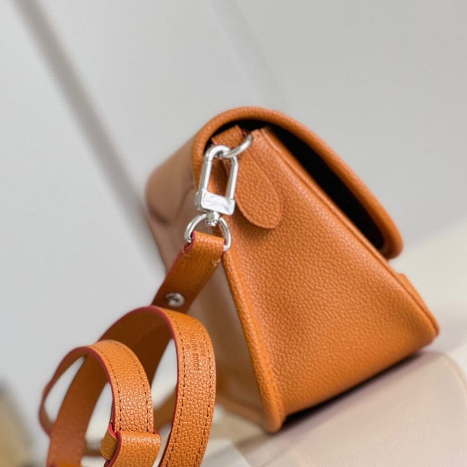 L0vis Vvtt0n M59459 Buci Bag