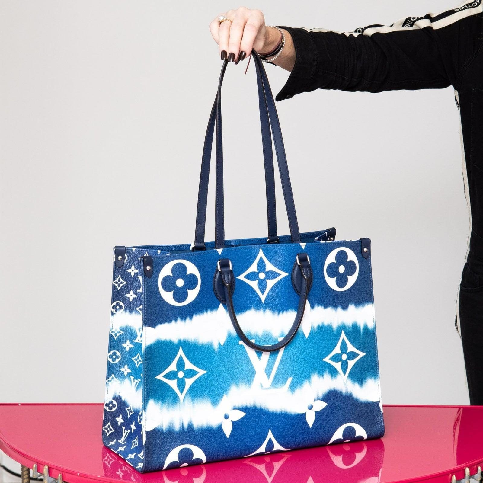 L0vis Vvtt0n M45120 ONTHEGO TOTE BAG
