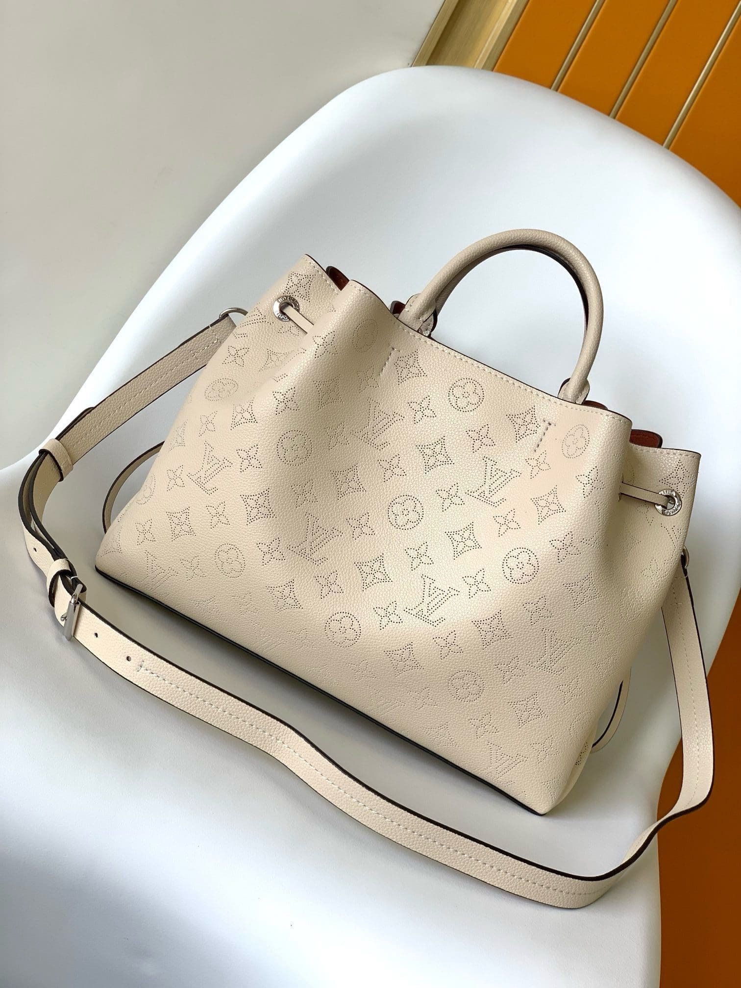 L0vis Vvtt0n M59203 Bella Tote
