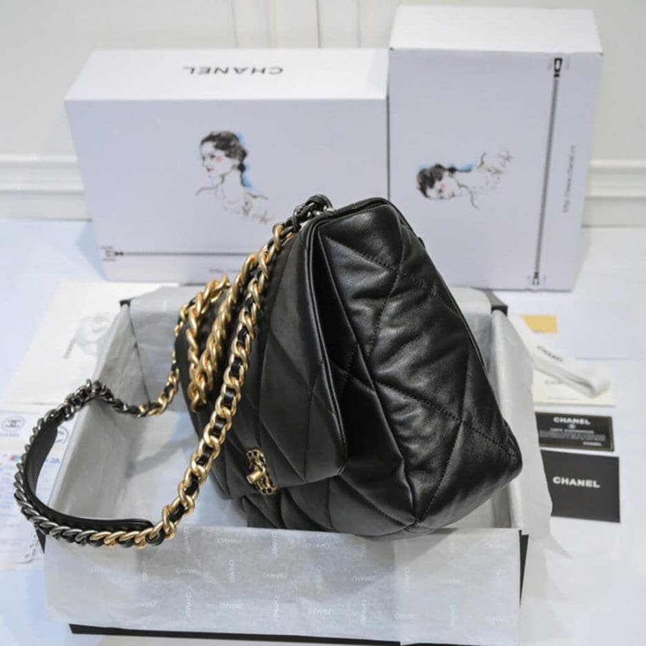 Ch**el 19 MAXI HANDBAG AS1162