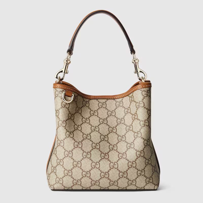 Gvc*1 GG Emblem mini bucket bag