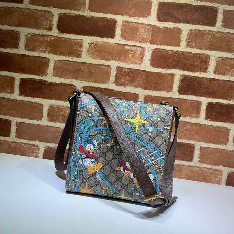 Gvc*1 Disney x Gvc*1 Donald Duck Messenger Bag
