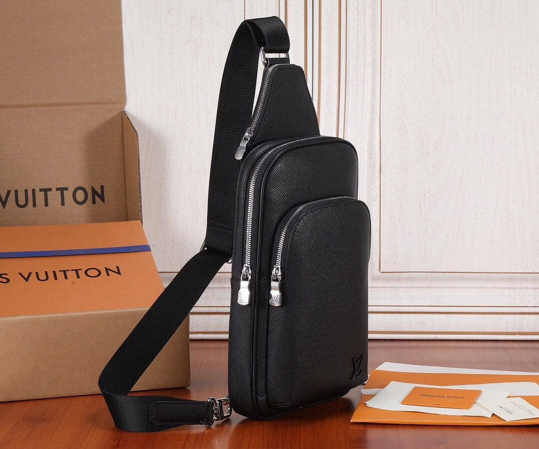 L0vis Vvtt0n M30863 Avenue Slingbag NM
