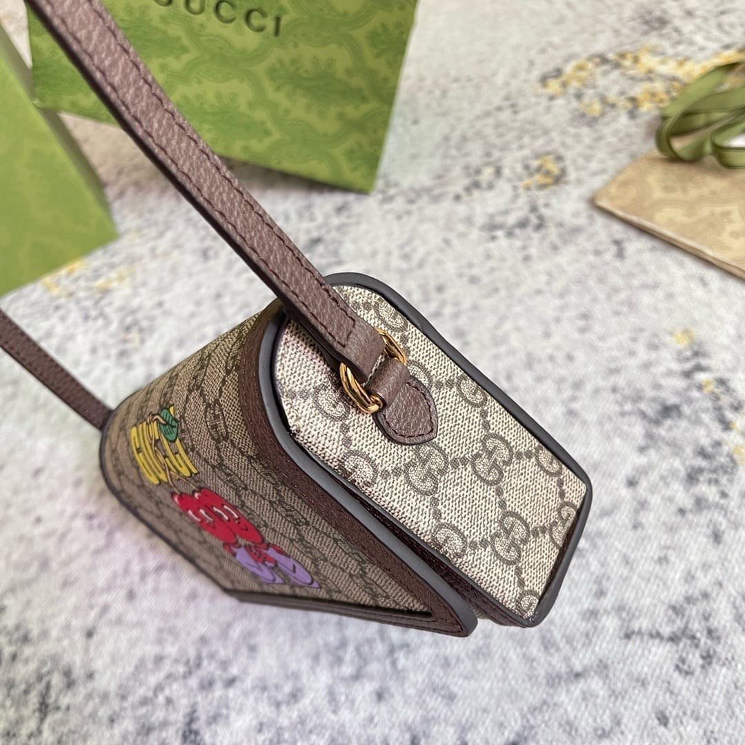Gvc*1 Cherry Print Mini Bag In Beige