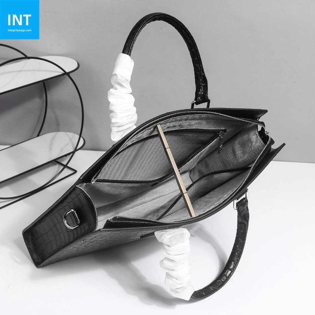 H**me5 briefcase