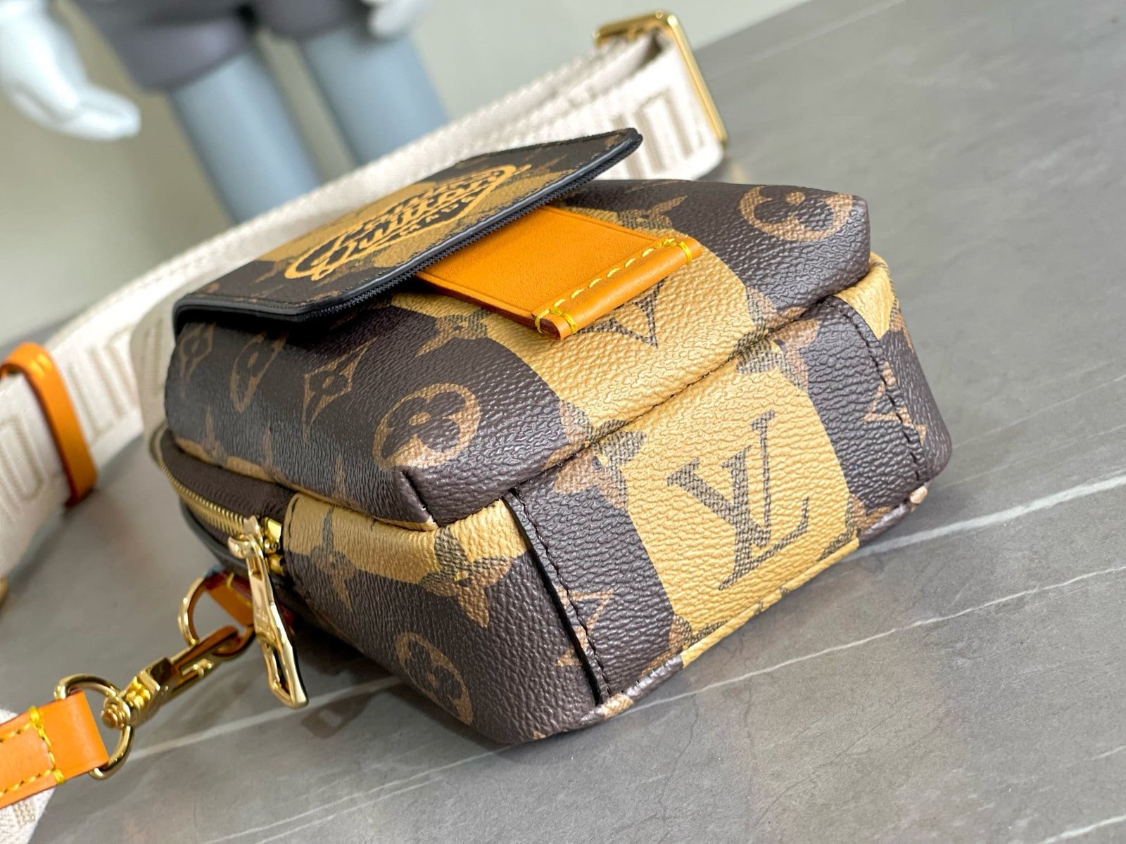 L0vis Vvtt0n M81005 FLAP DOUBLE PHONE BAG