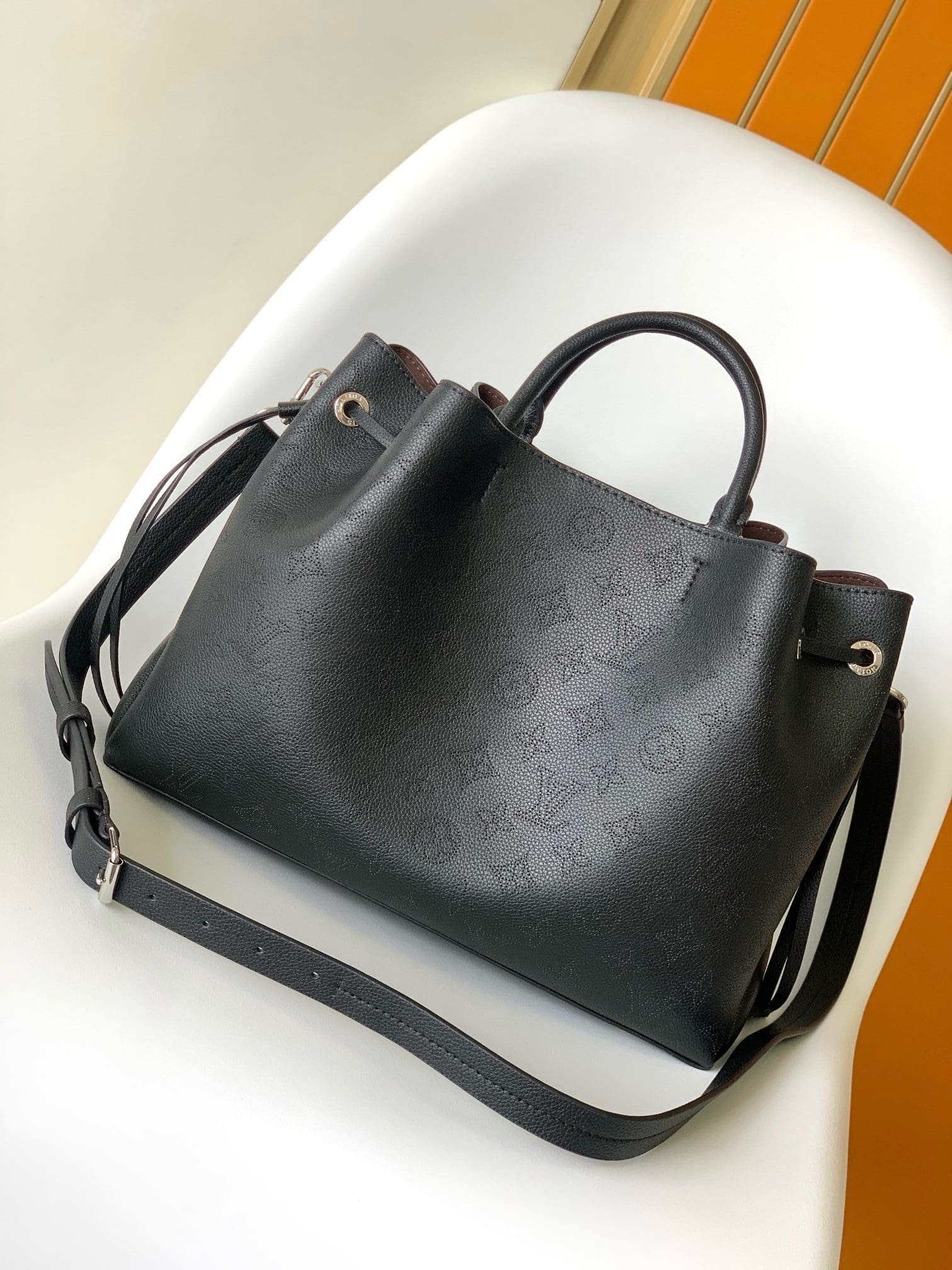 L0vis Vvtt0n M59200 Bella Tote