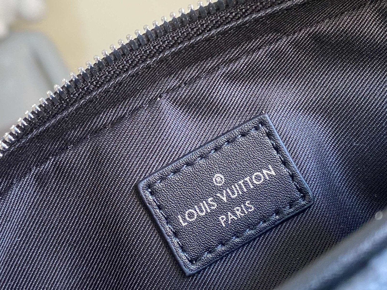 L0vis Vvtt0n M82770 Nano Porte Documents Voyage