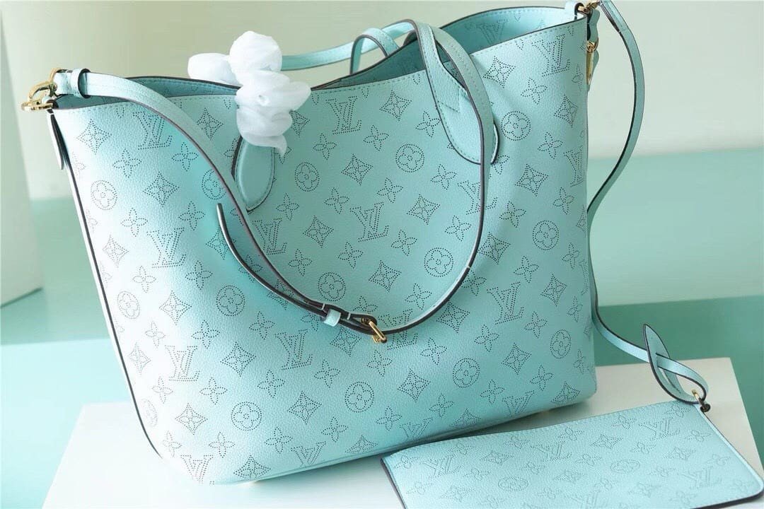 L0vis Vvtt0n M24930 BLOSSOM Small Bag