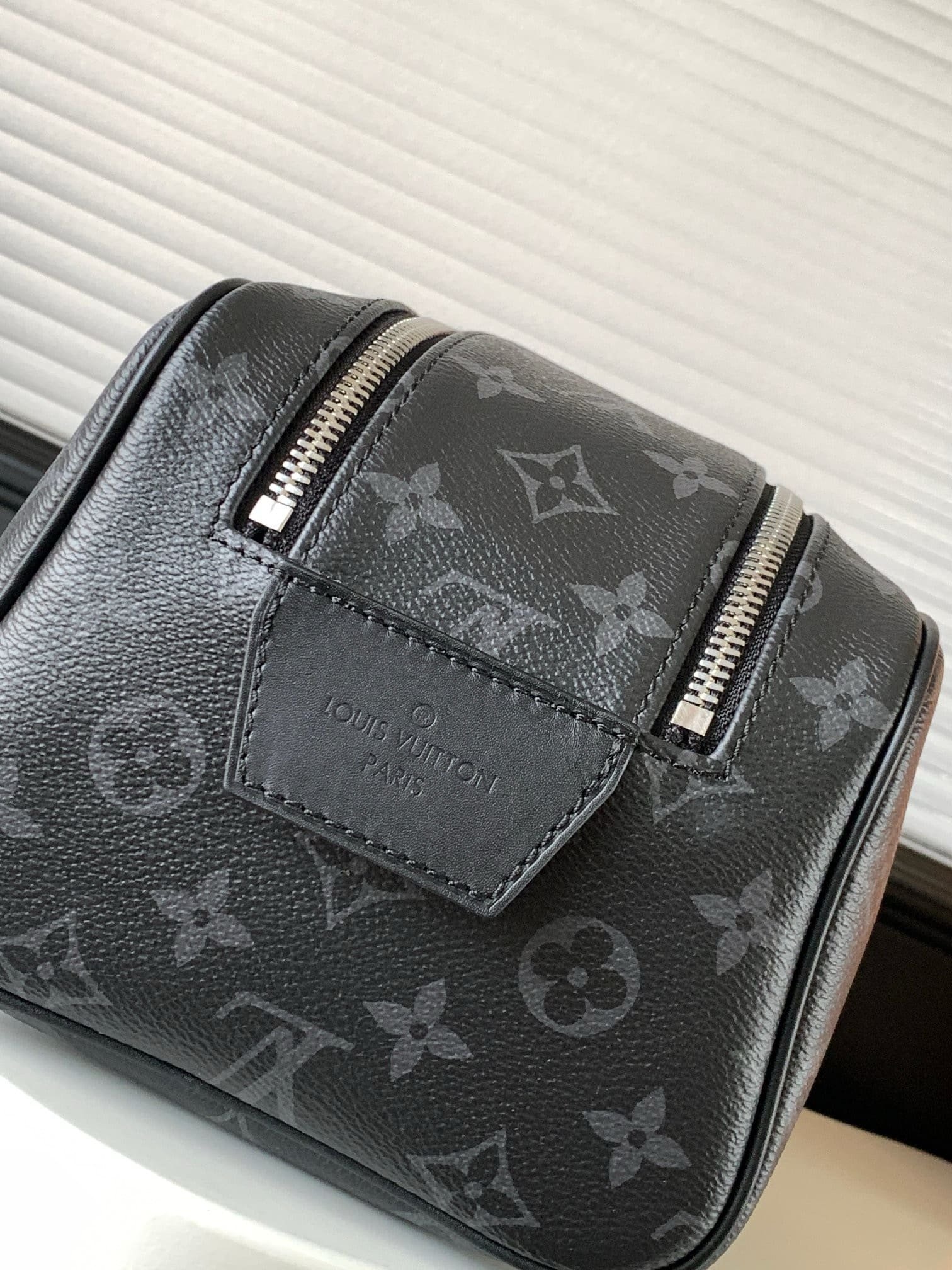 L0vis Vvtt0n M46354 DOPP KIT toiletry bag