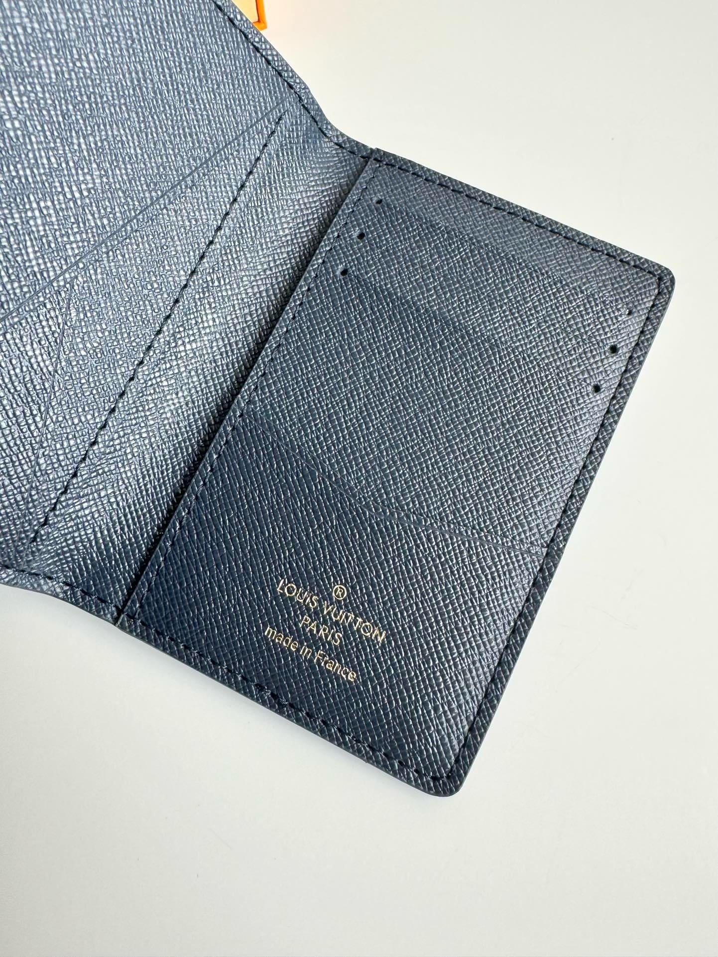 L0vis Vvtt0n M82828 Pocket Organizer