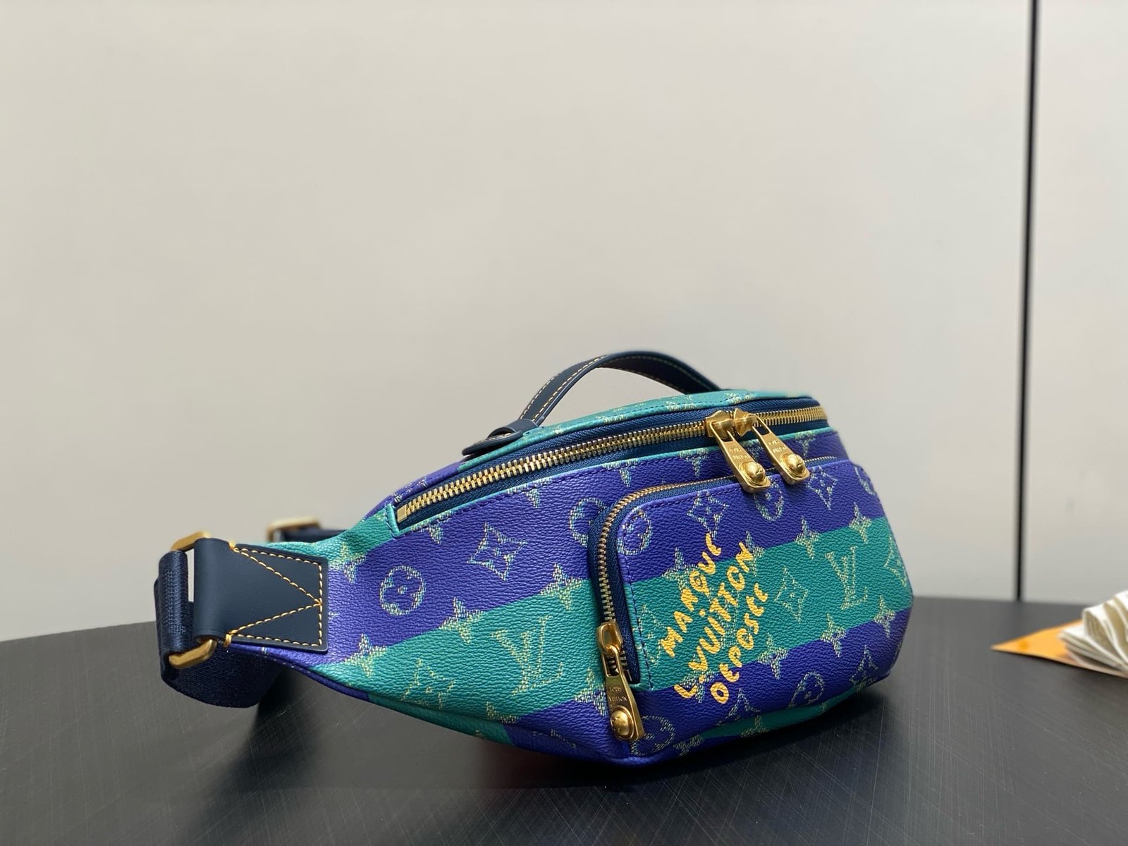 L0vis Vvtt0n M25783 Rush Bumbag