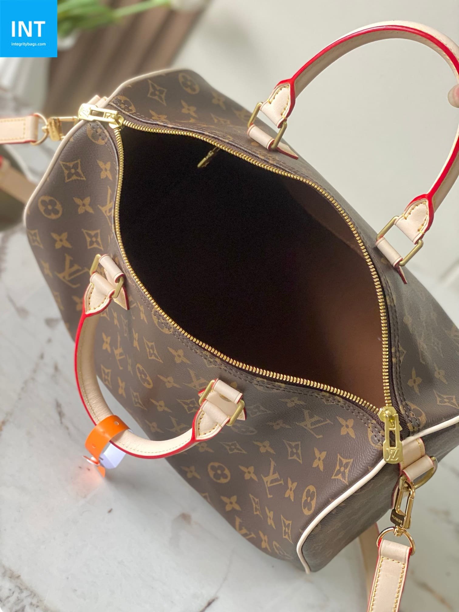 L0vis Vvtt0n M46981 Speedy Bandoulière 35