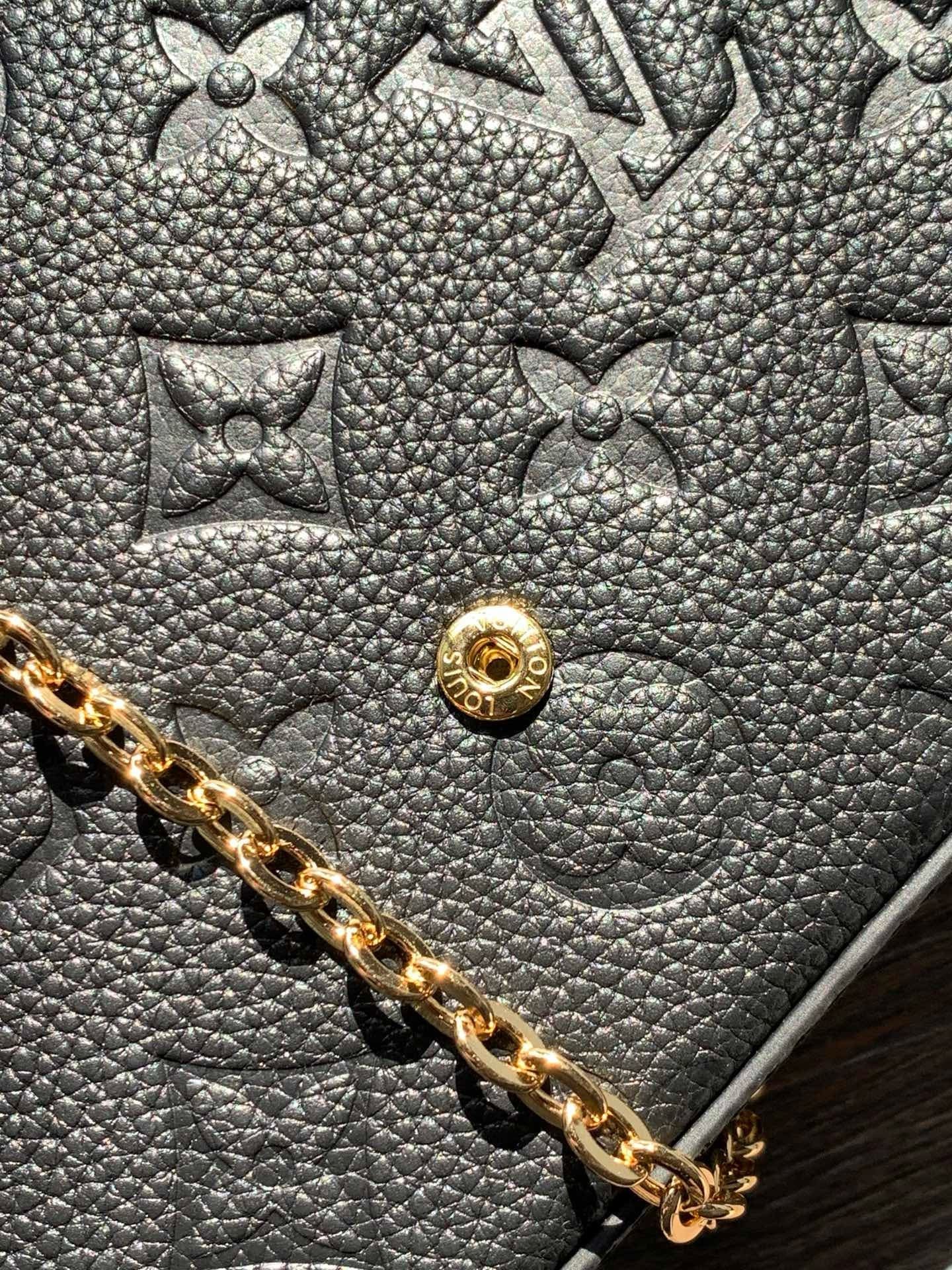 L0vis Vvtt0n M82477 Félicie Pochette
