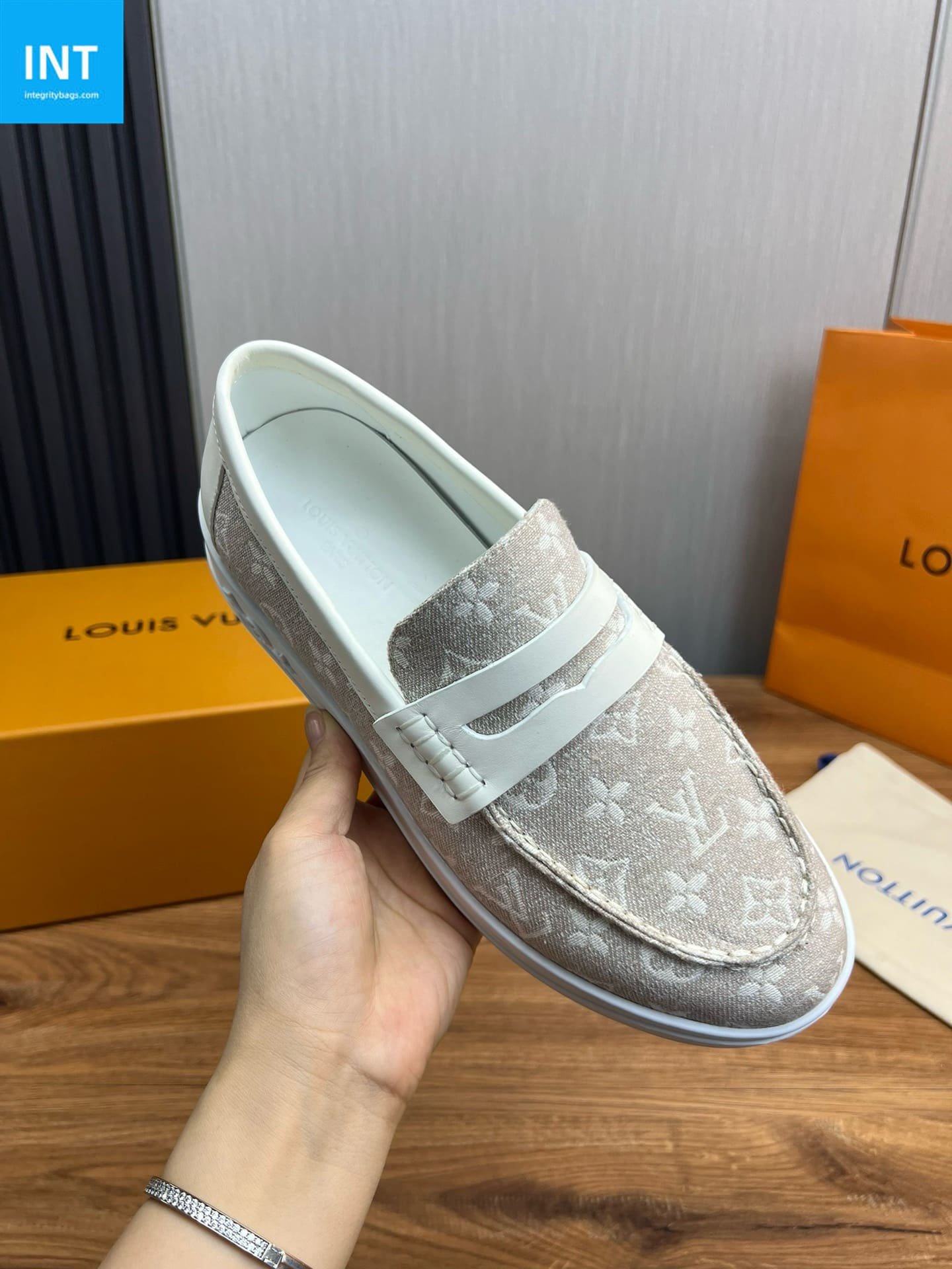 L0vis Vvtt0n Shoes | Mastercraft Quality