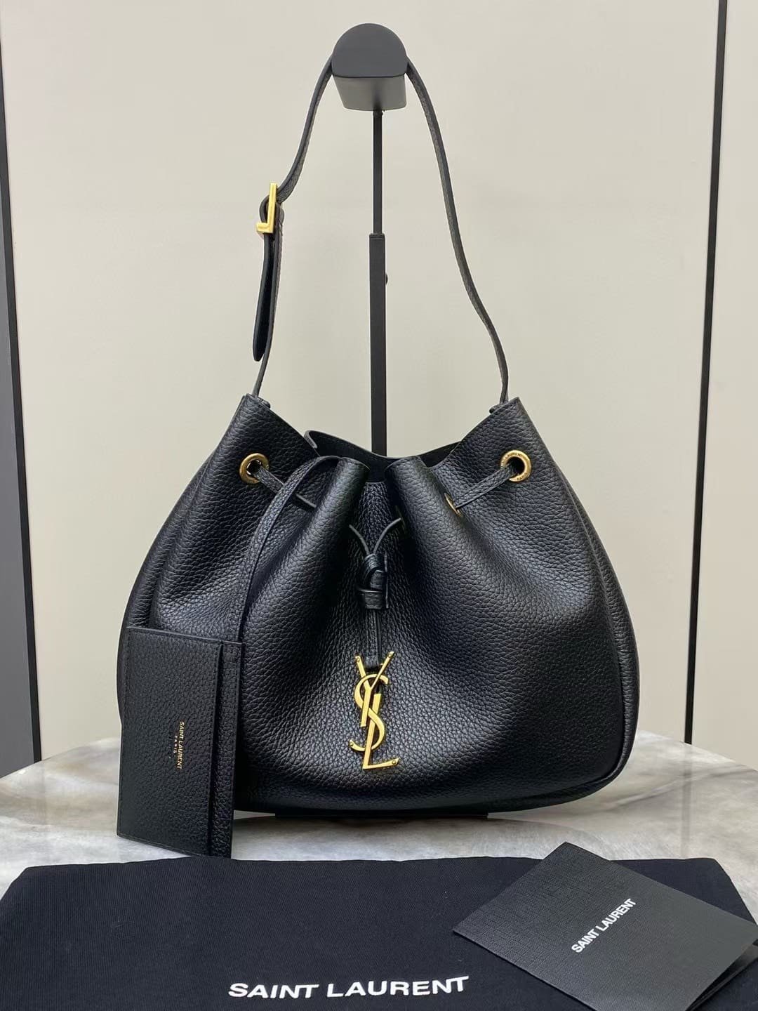 Sa1nt Lau*nt PARIS VII small hobo in grained leather