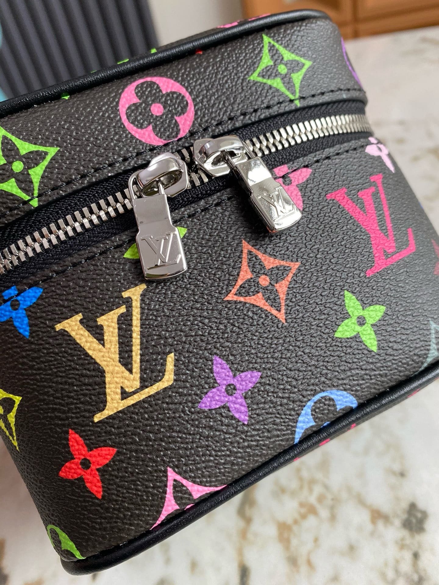 L0vis Vvtt0n M13747 LV x TM Nice Mini