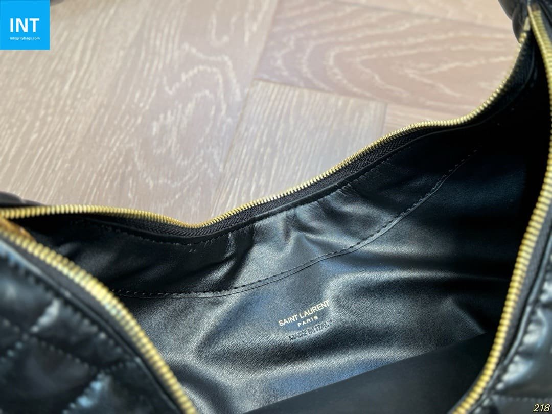 Sa1nt Lau*nt ICARE hobo in quilted nappa