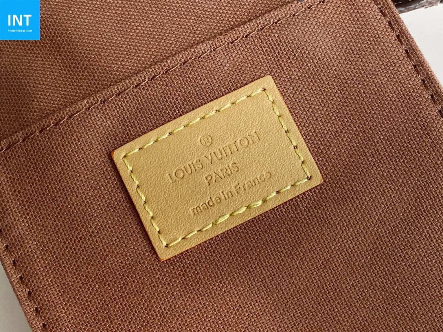 L0vis Vvtt0n M81295 Petit Sac Plat