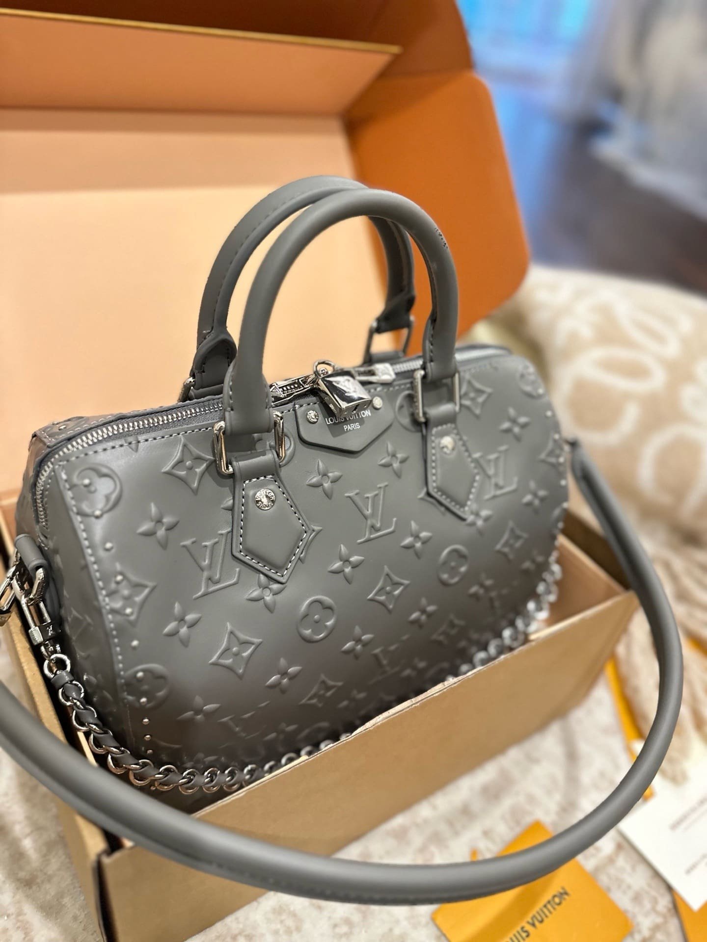 L0vis Vvtt0n Speedy trunk 25 monogram