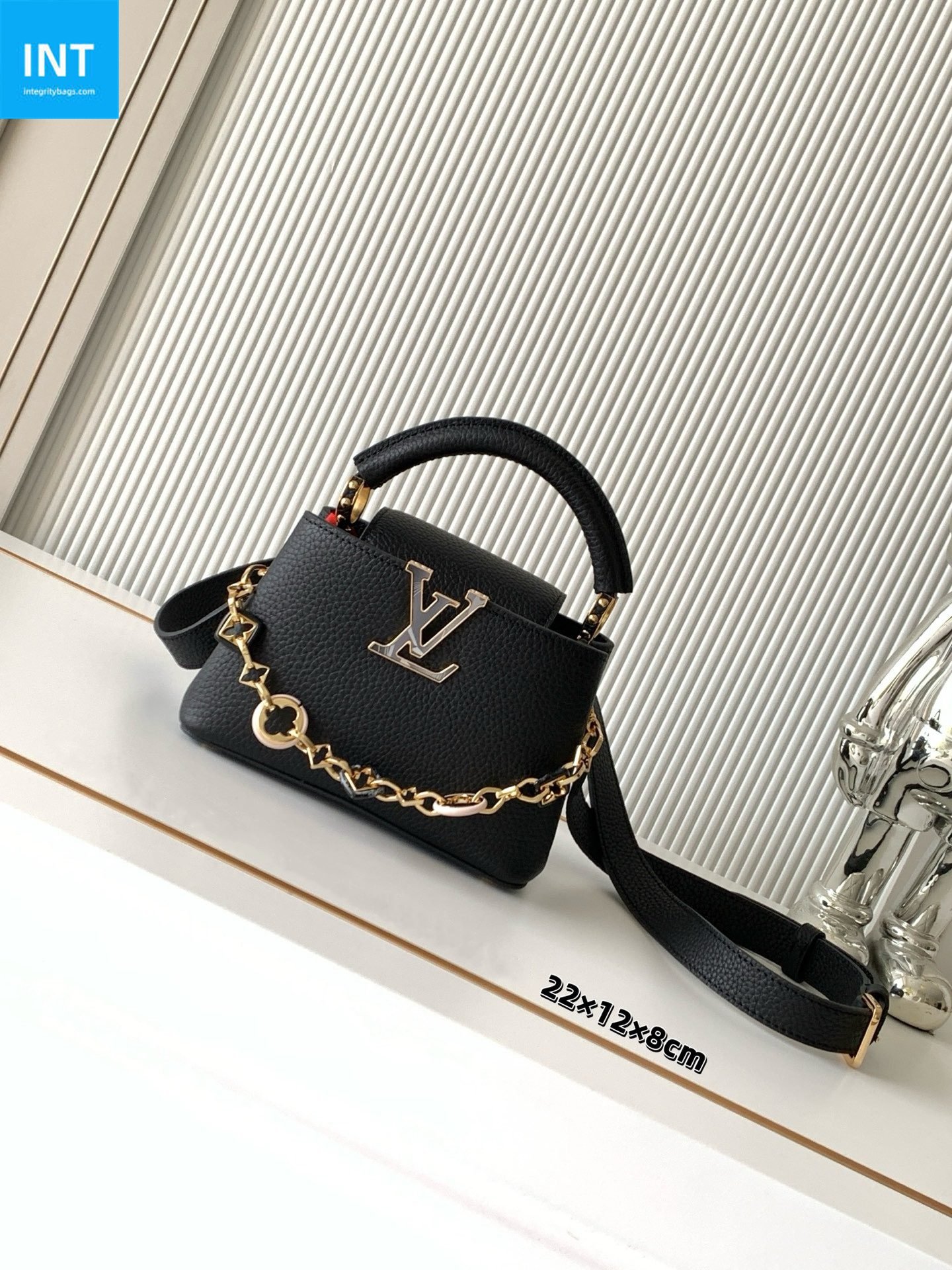 L0vis Vvtt0n M14970 Capucines BB