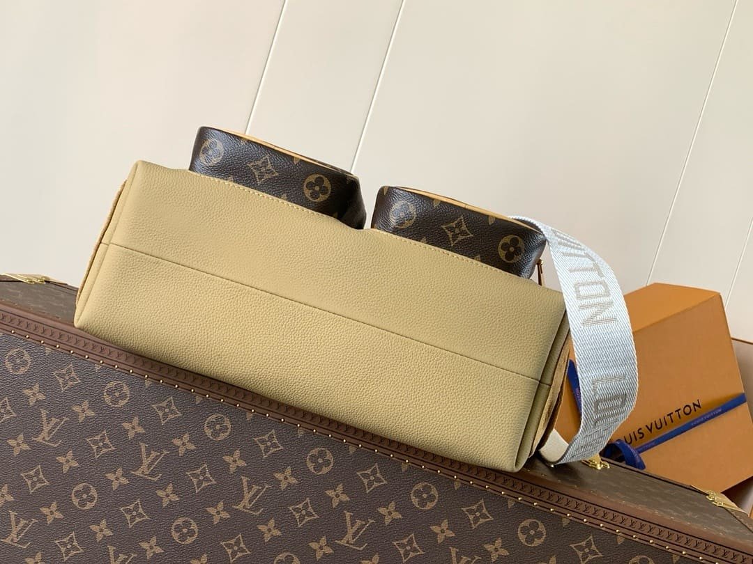 L0vis Vvtt0n M12697 Hobo Cargo (top quality)