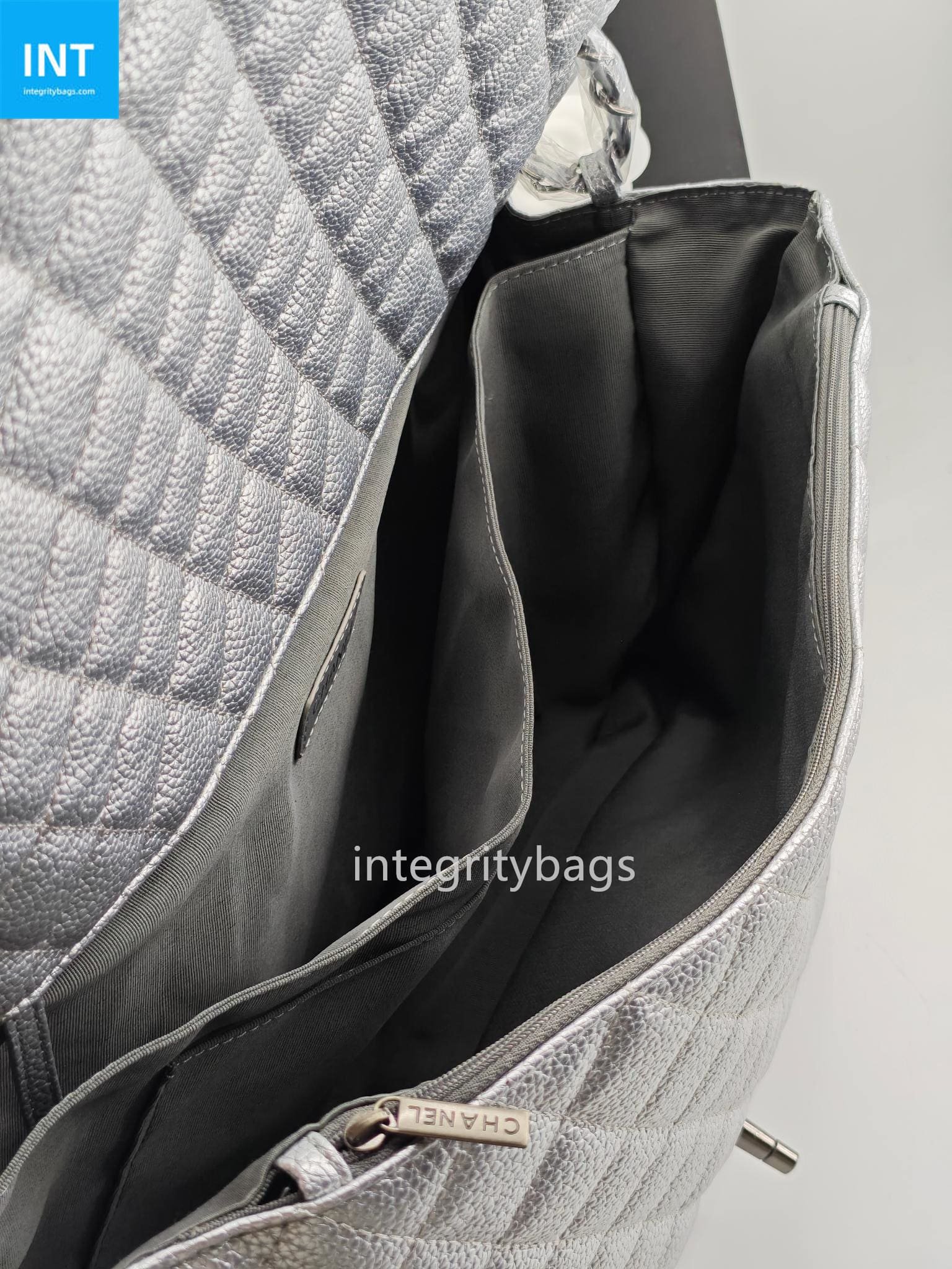 Ch**el bag