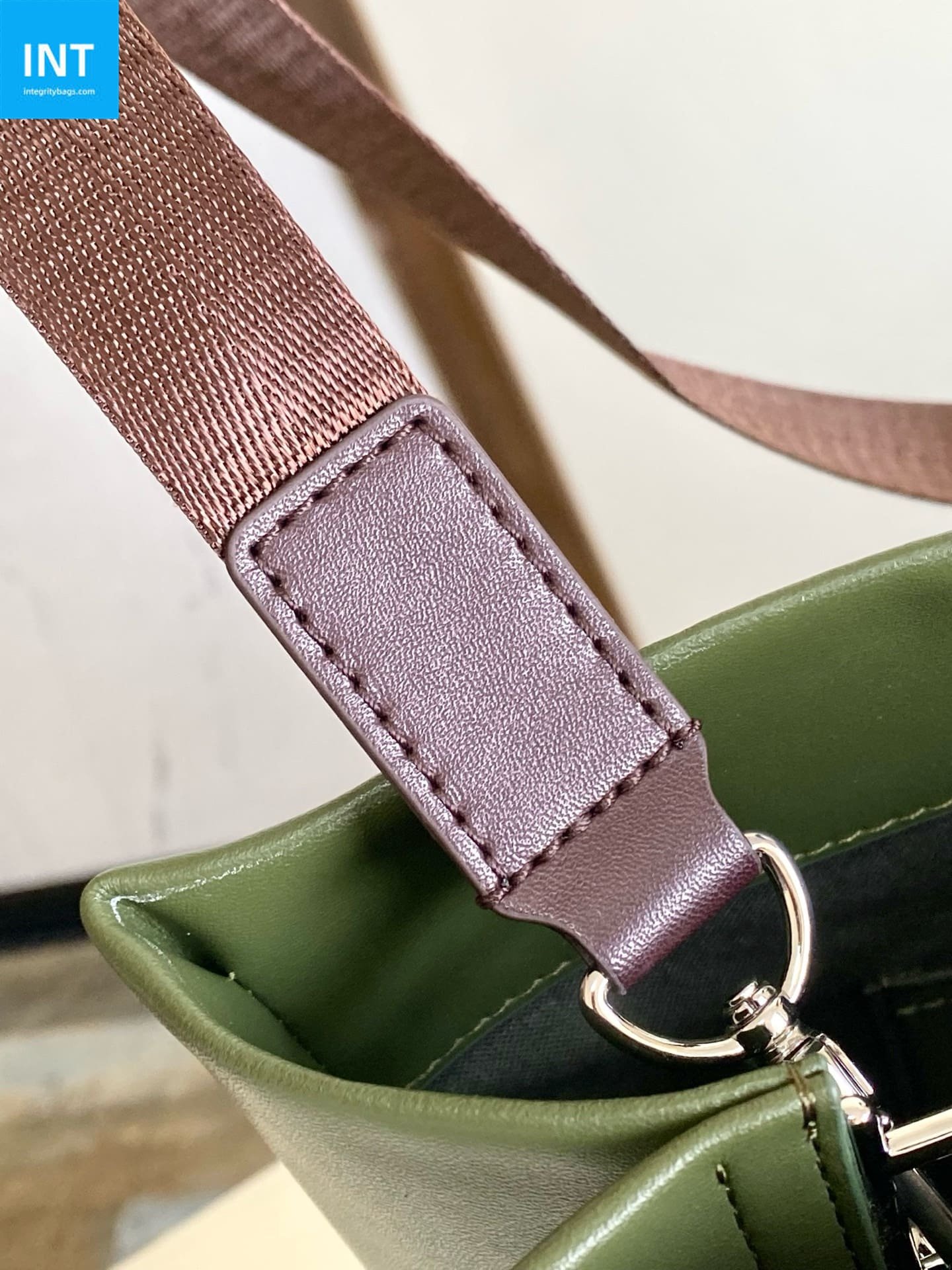 L0vis Vvtt0n M26082 Shopper Tote MM