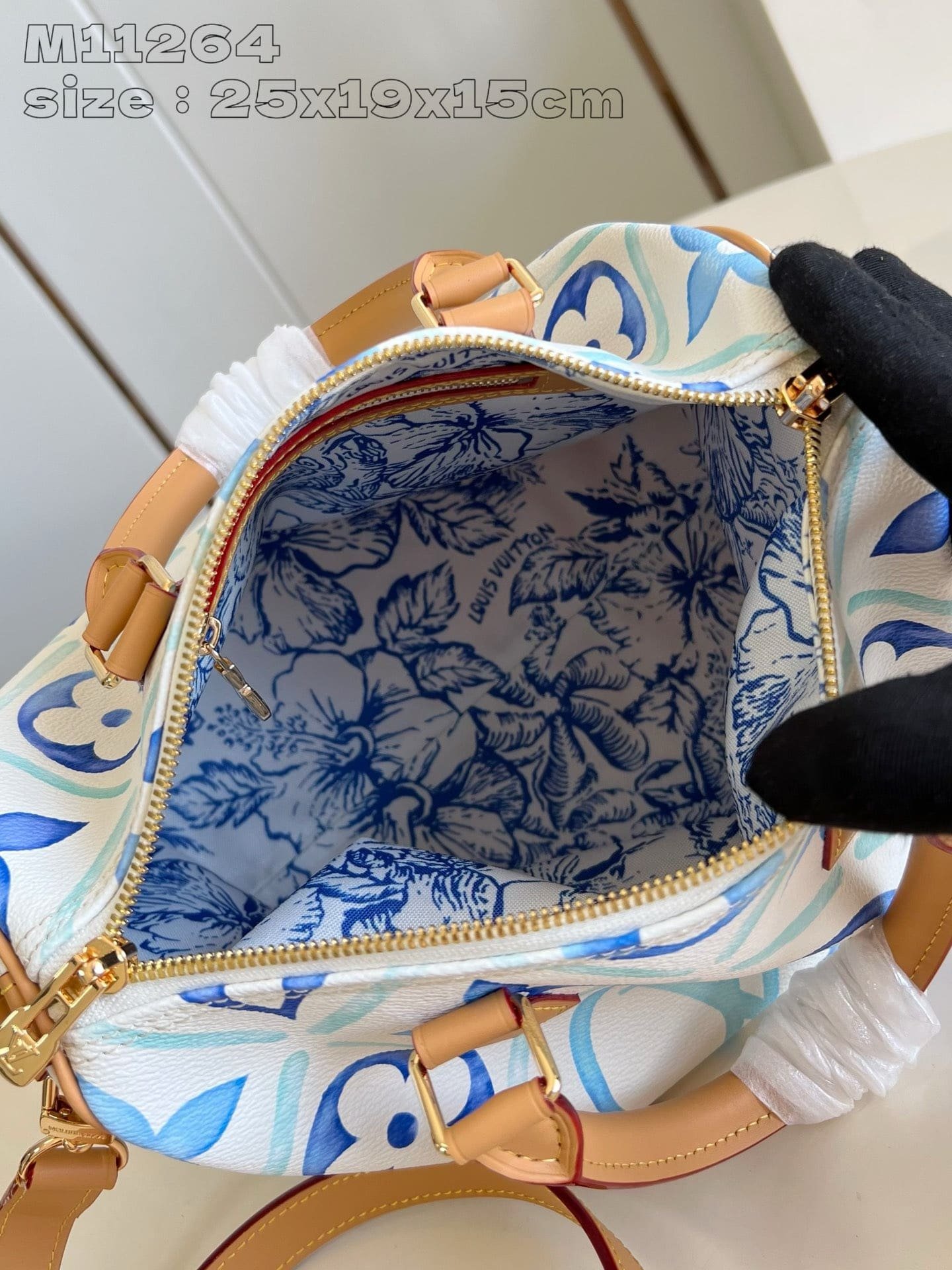 L0vis Vvtt0n M11264 SPEEDY BANDOULIÈRE 25