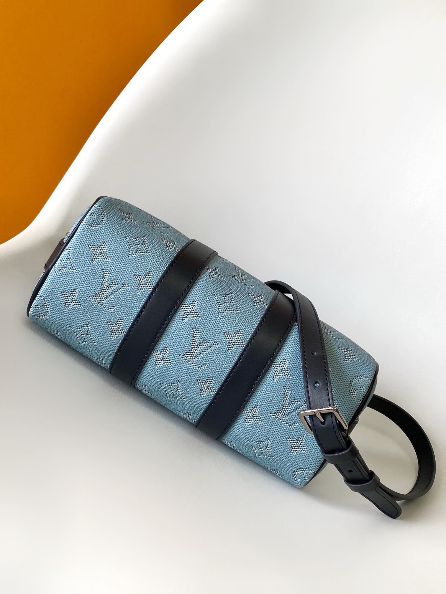 L0vis Vvtt0n M14681 Keepall Bandoulière 25