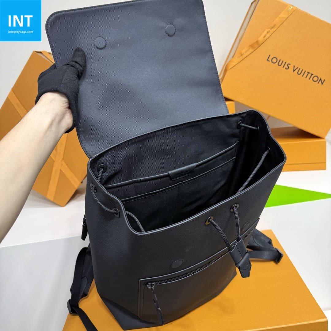 L0vis Vvtt0n M15262 Fastline Backpack