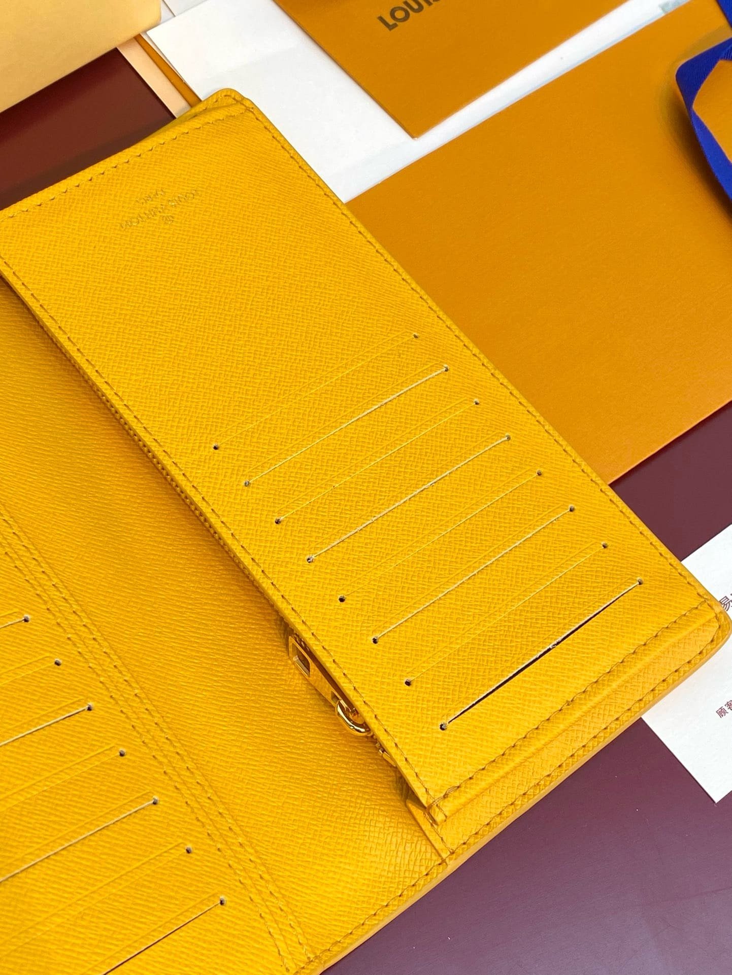 L0vis Vvtt0n M12656 Brazza Wallet