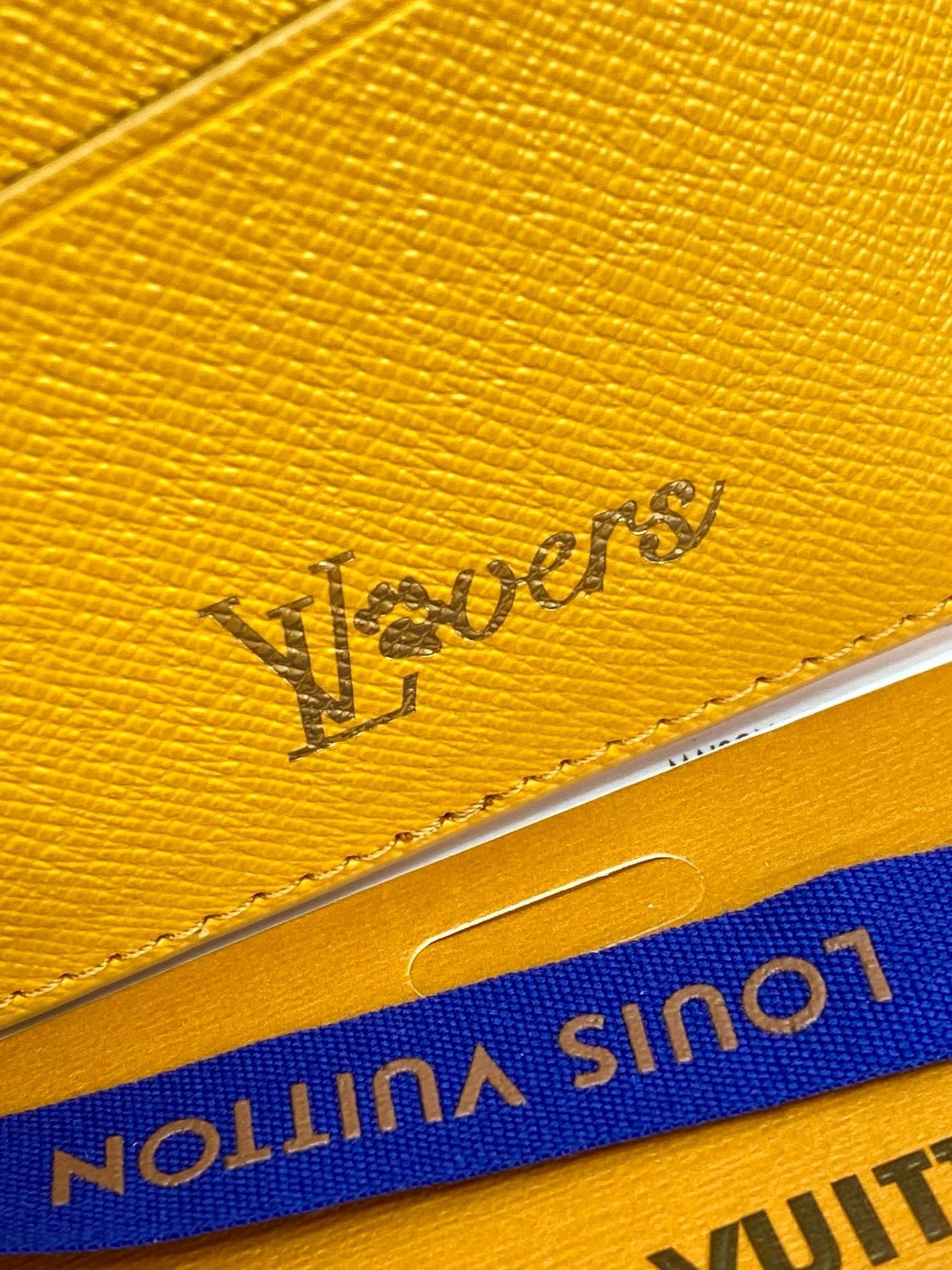 L0vis Vvtt0n M12656 Brazza Wallet