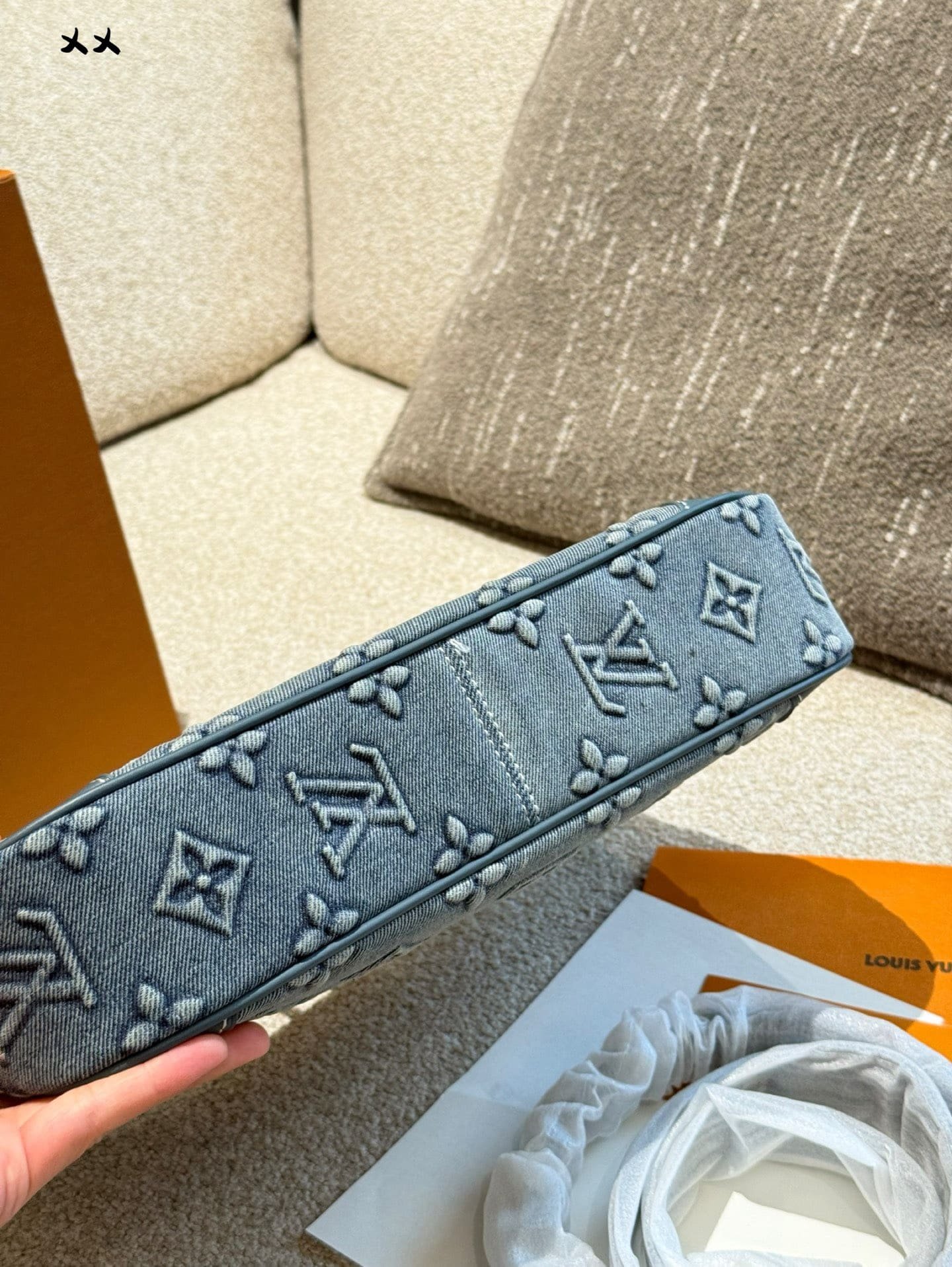 L0vis Vvtt0n denim bag