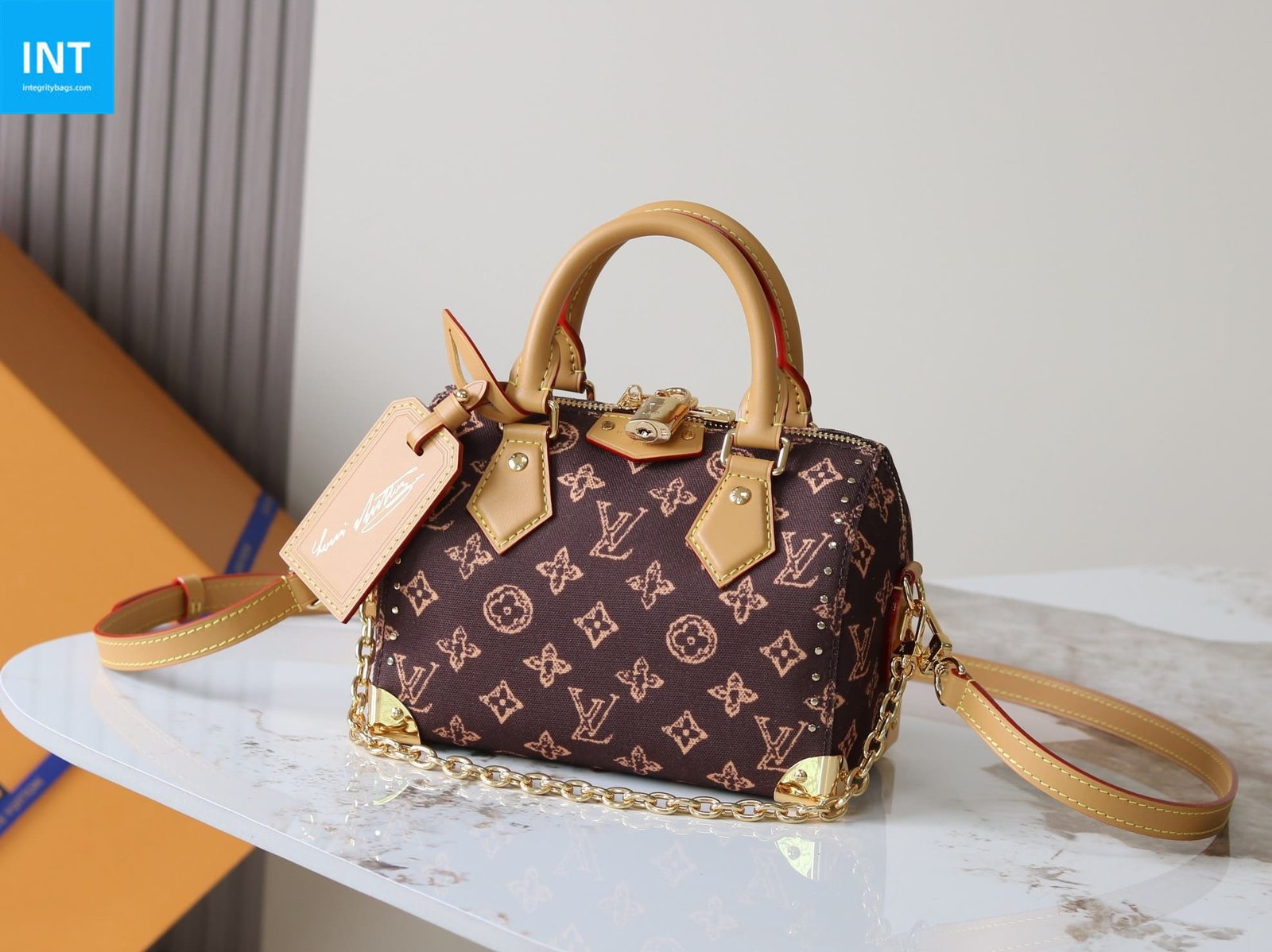 L0vis Vvtt0n M28102 Speedy Trunk 20