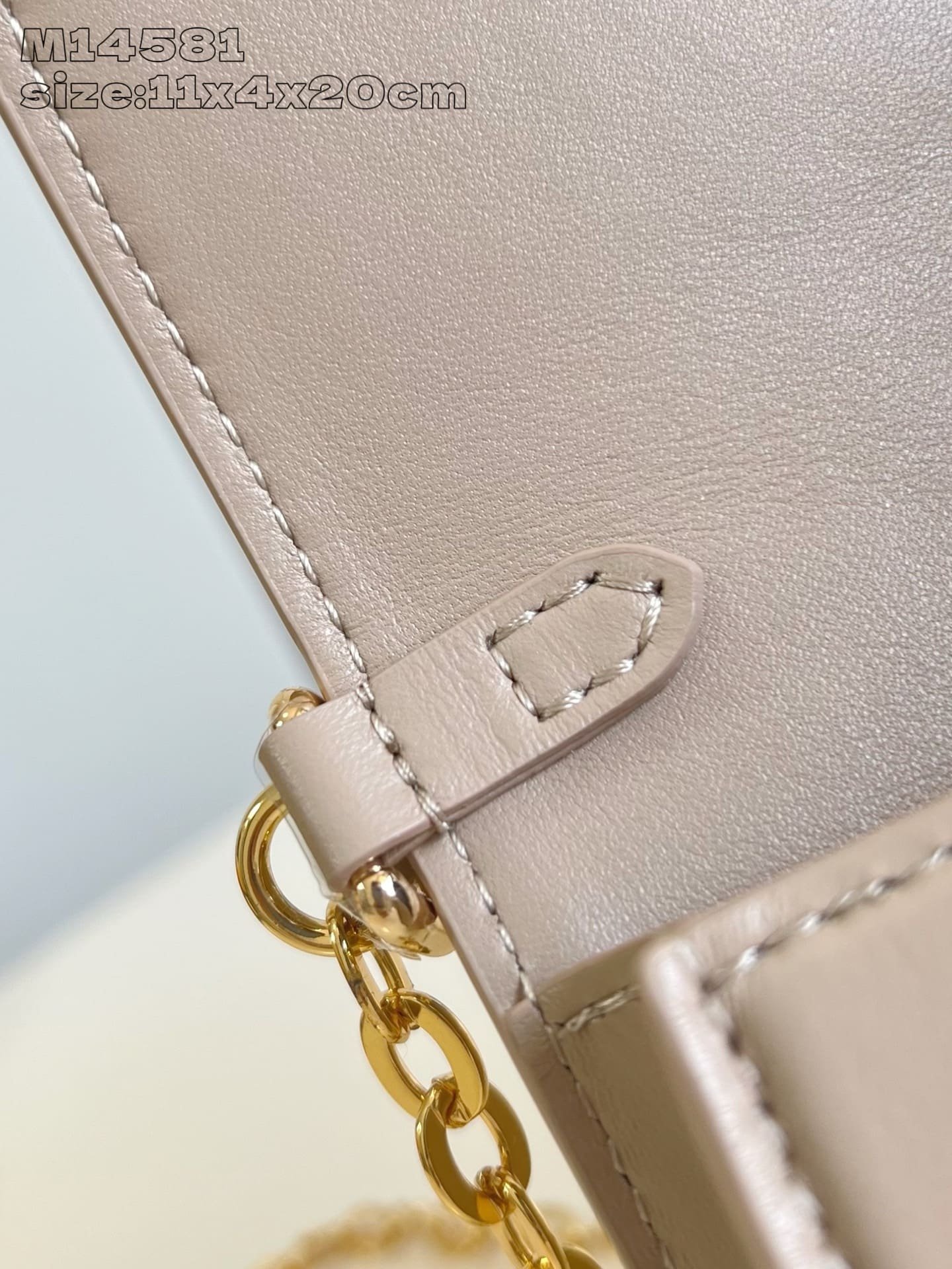 L0vis Vvtt0n M14581 Wallet On Chain LV Bloom