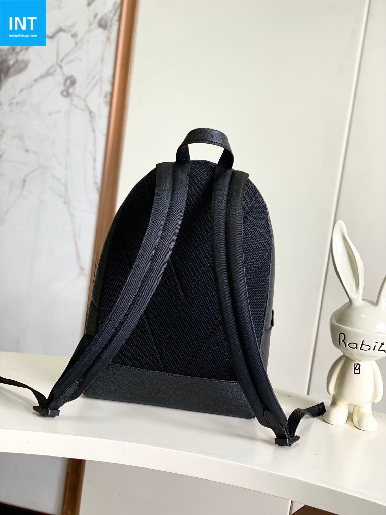 L0vis Vvtt0n M15259 Discovery Work Backpack
