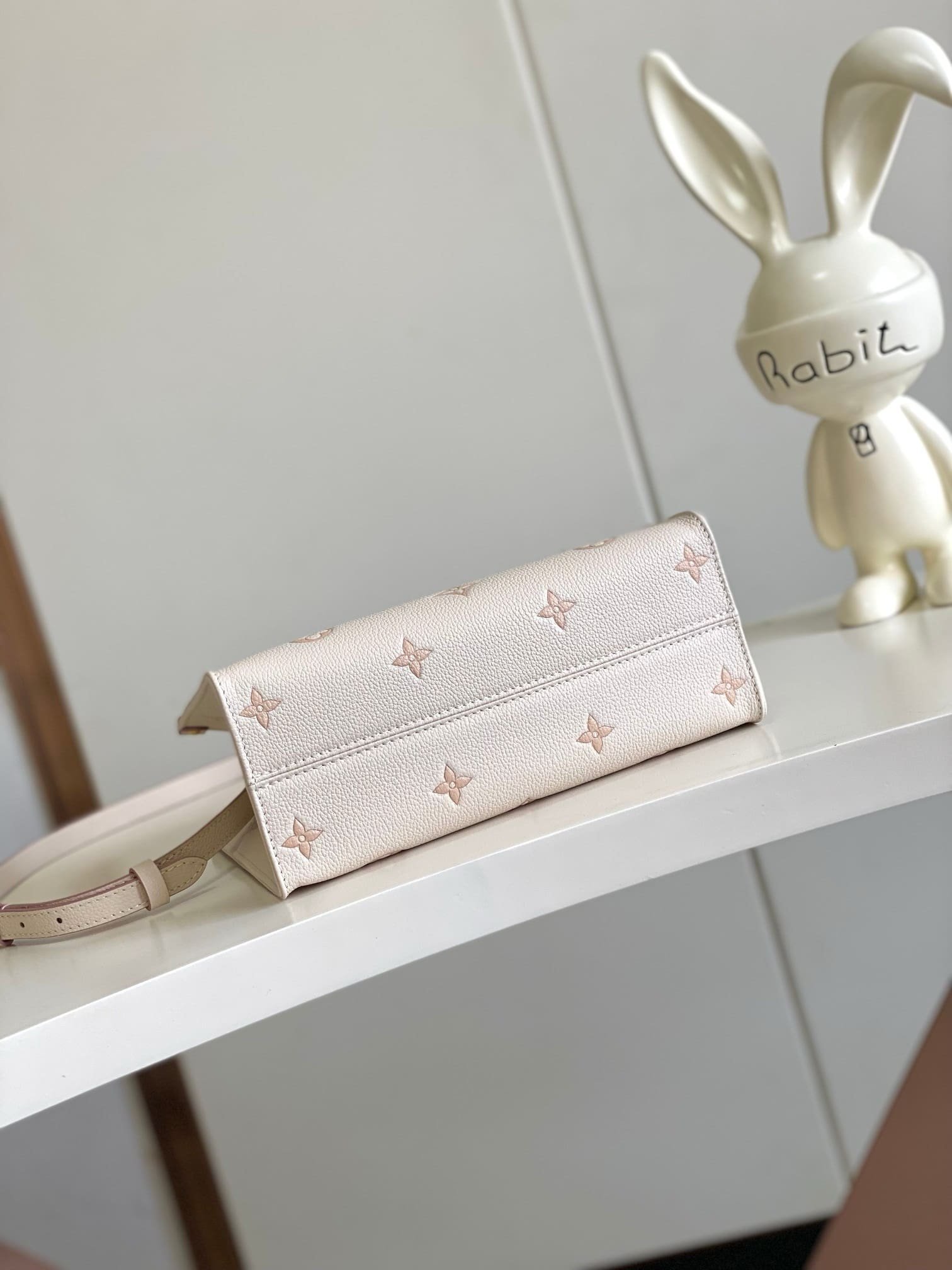 L0vis Vvtt0n M14403 OnTheGo PM