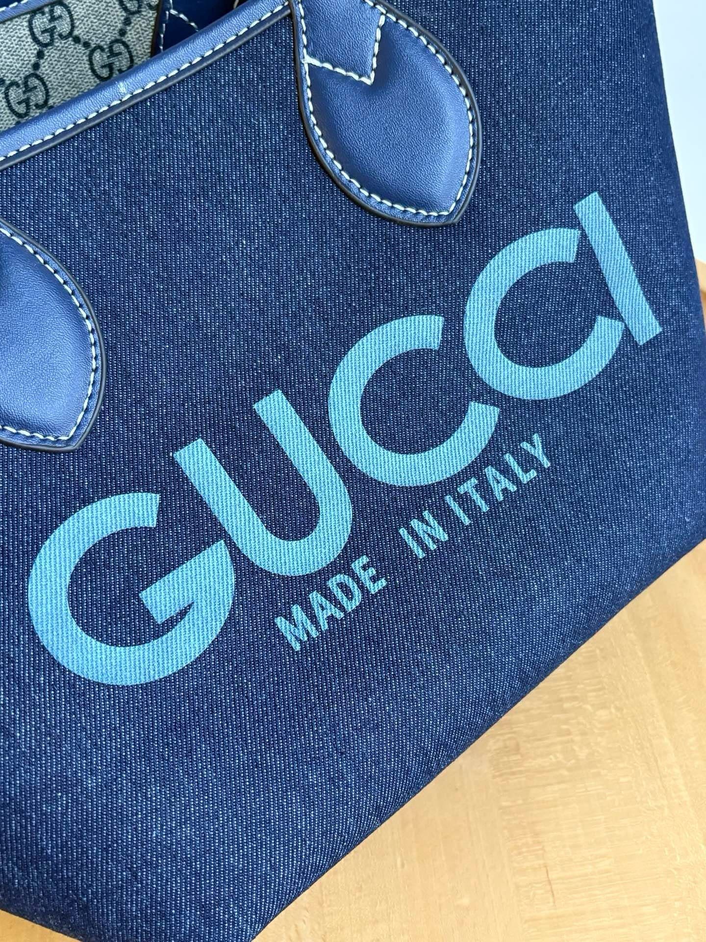 Gvc*1 TOTISSIMA SMALL REVERSIBLE TOTE