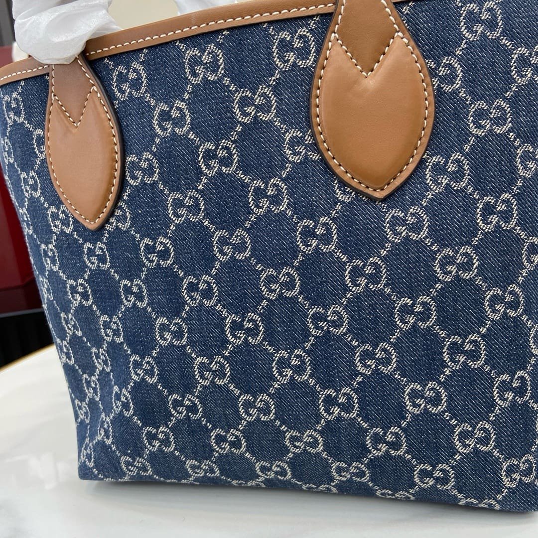 Gvc*1 TOTISSIMA SMALL TOTE BAG
