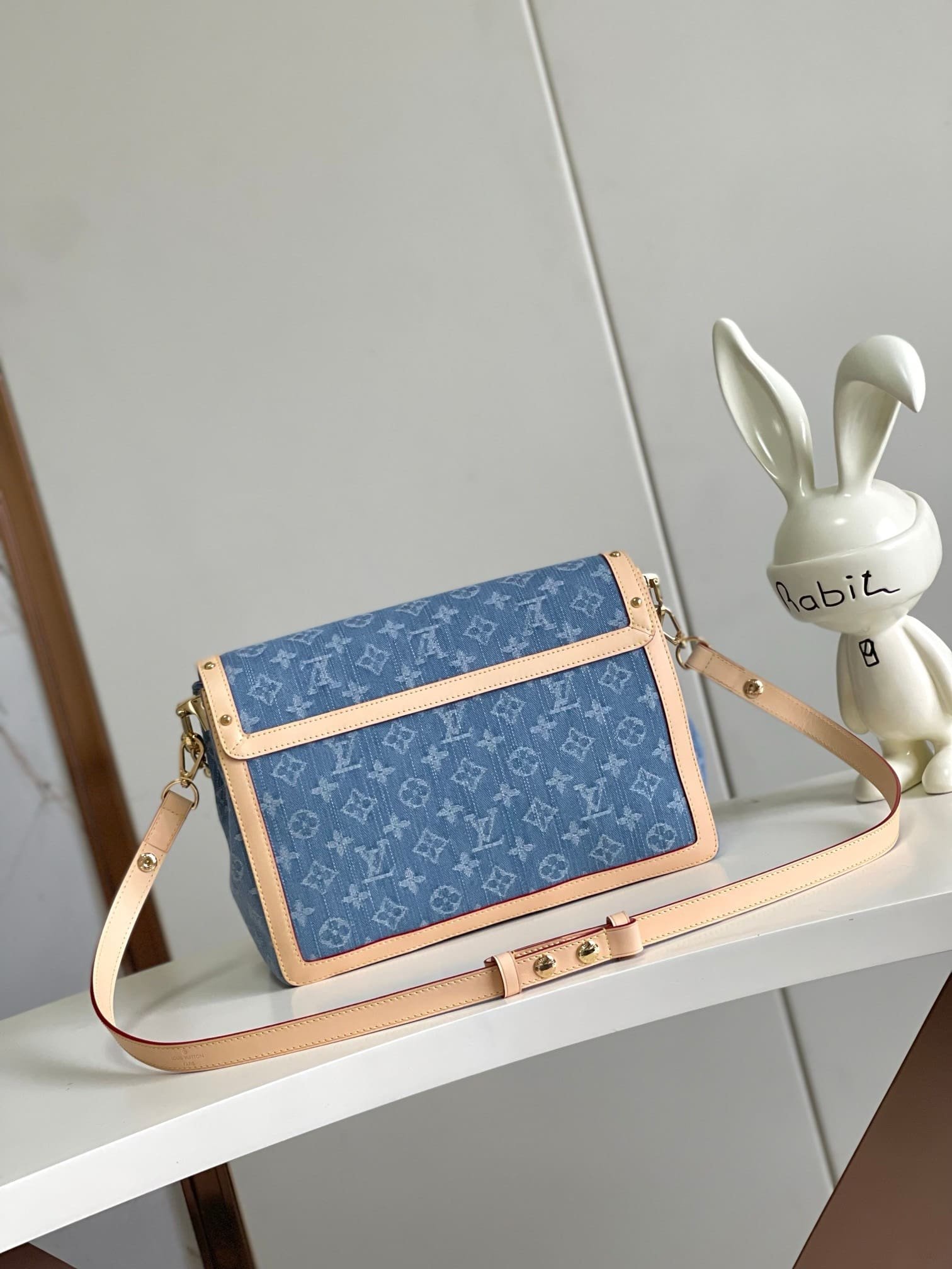 L0vis Vvtt0n M13319 Dauphine Soft GM