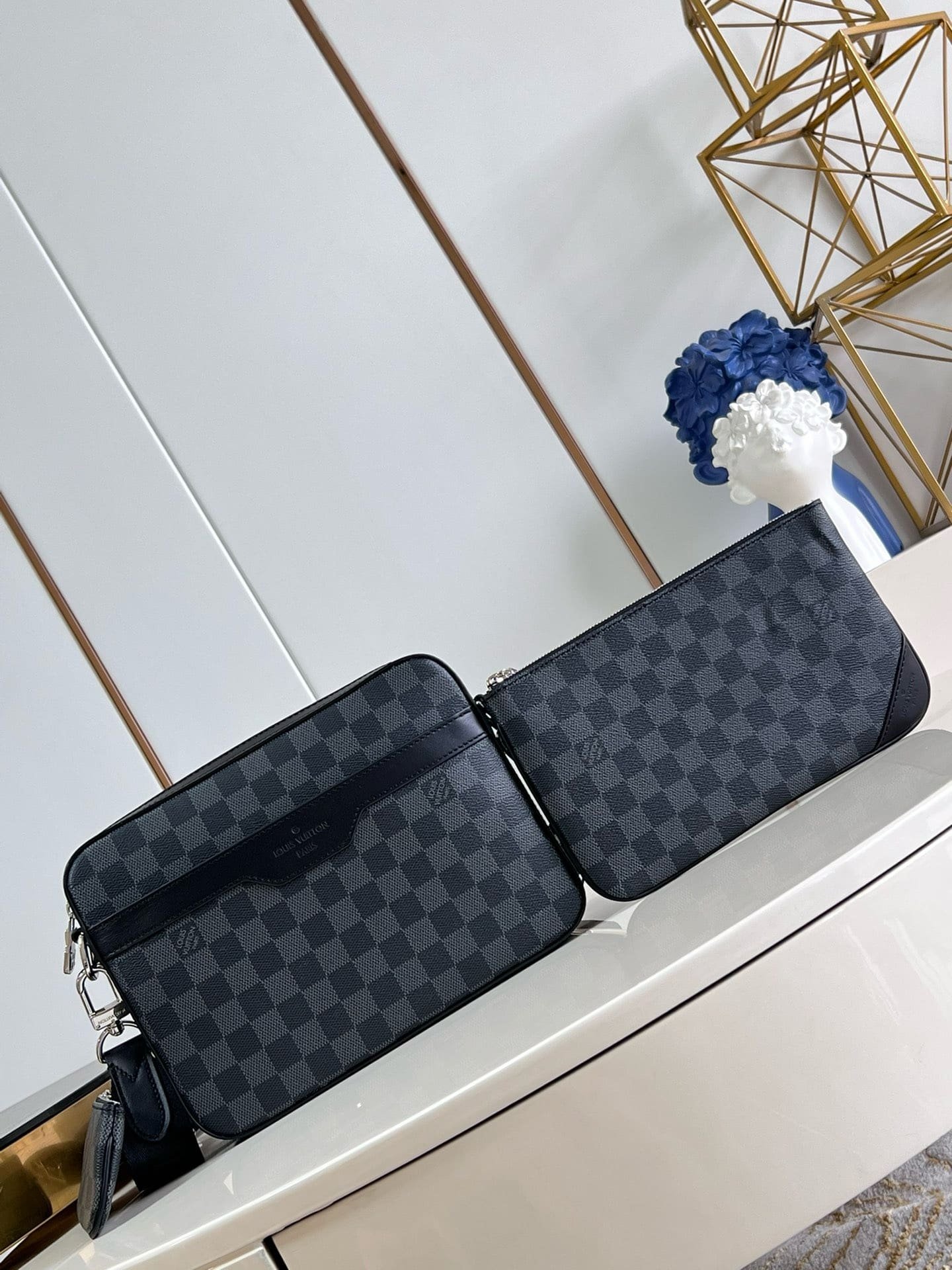 L0vis Vvtt0n N40519 Trio Messenger