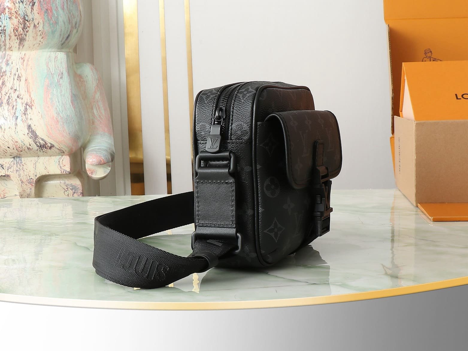 L0vis Vvtt0n M12518 Getaway Messenger