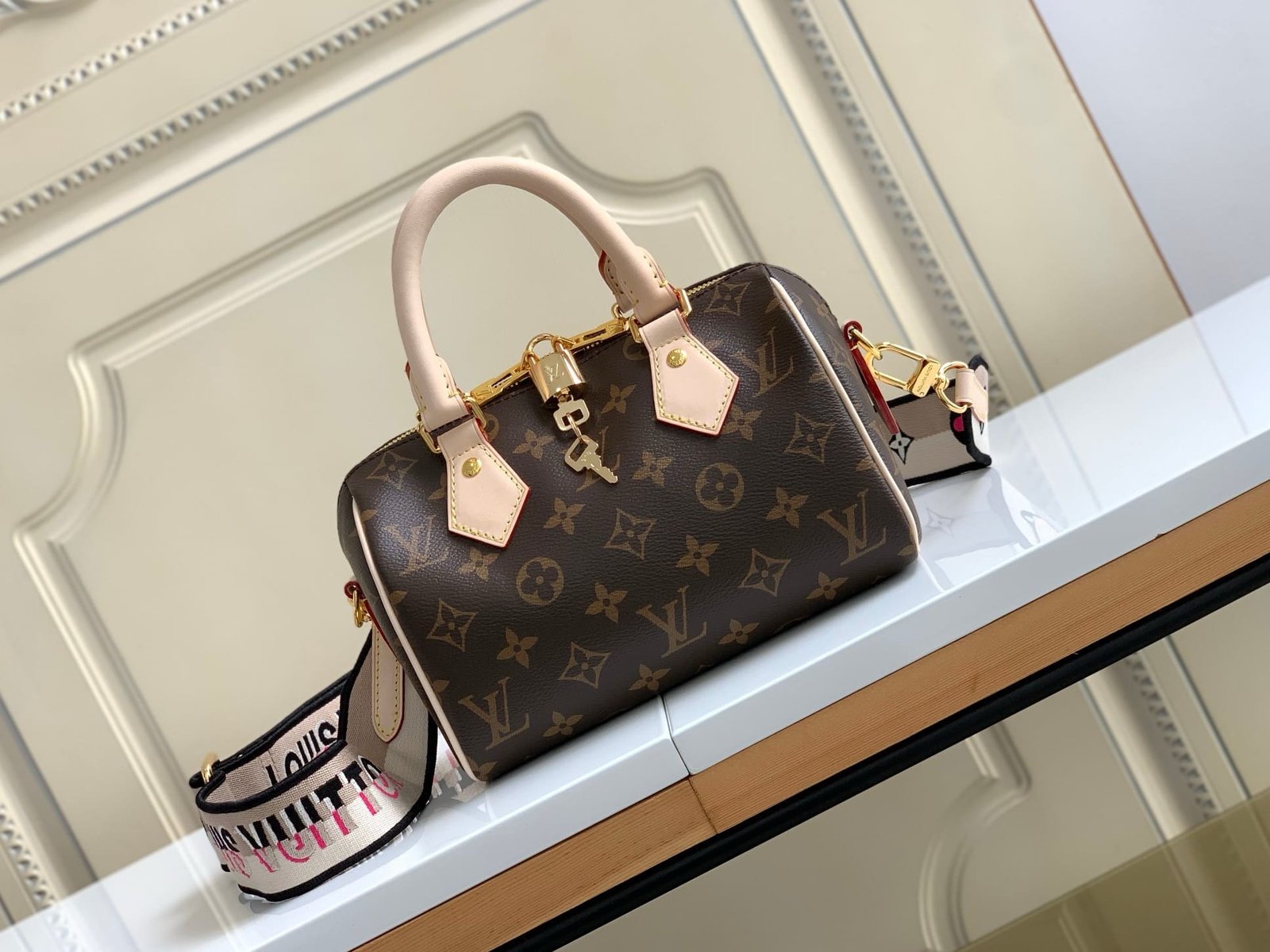 L0vis Vvtt0n M46234 Speedy Bandoulière 20 Bag