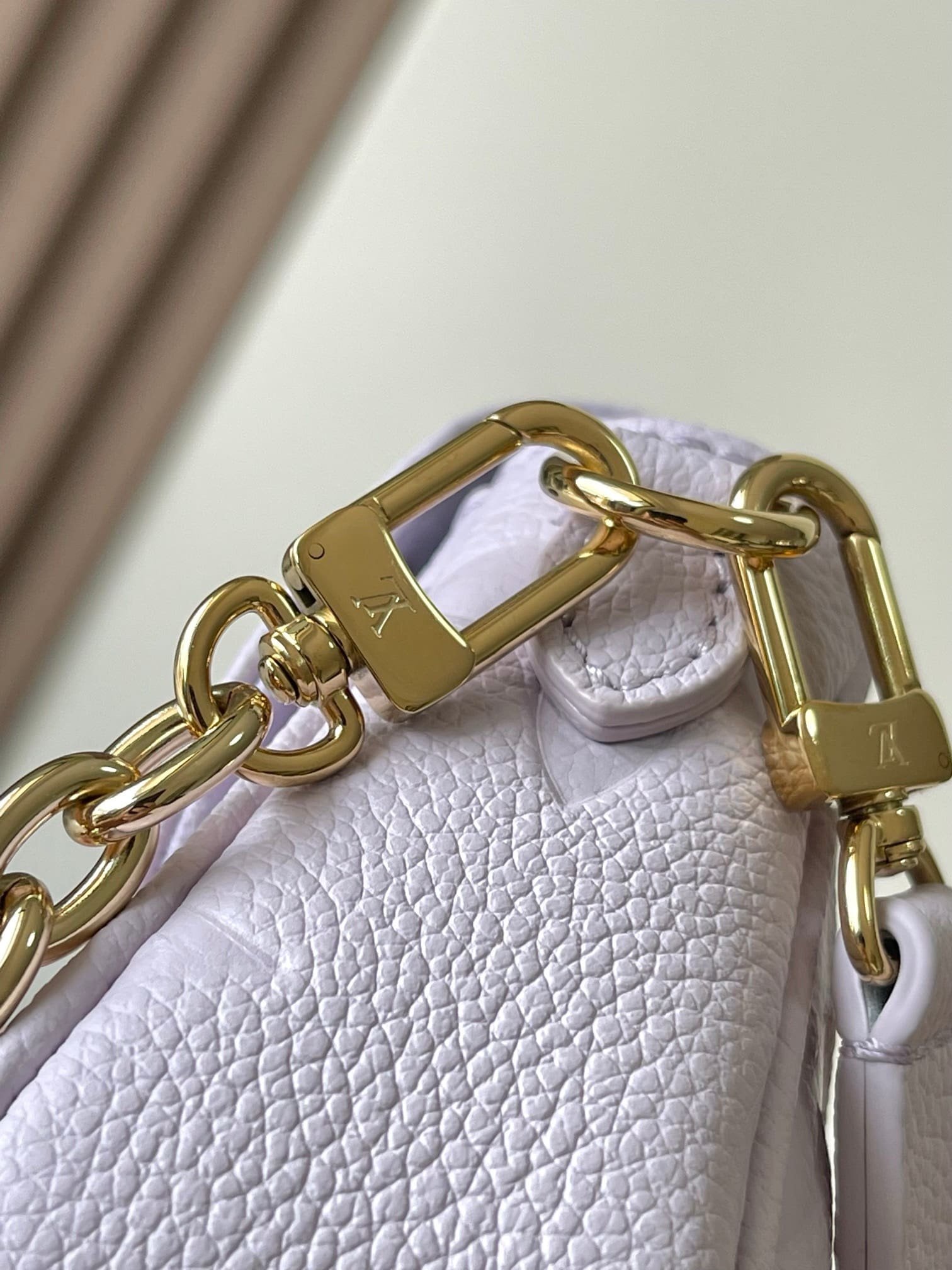L0vis Vvtt0n M25714 Wallet On Chain Ivy