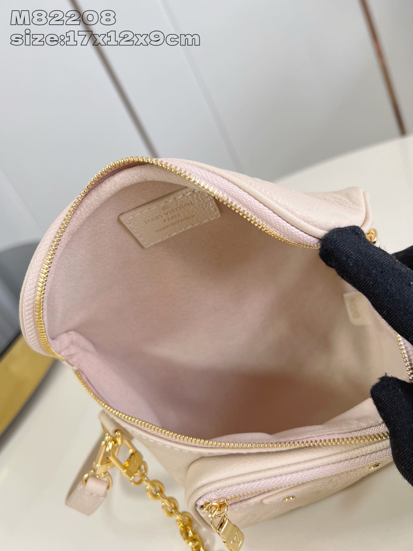 L0vis Vvtt0n M14420 Mini Bumbag