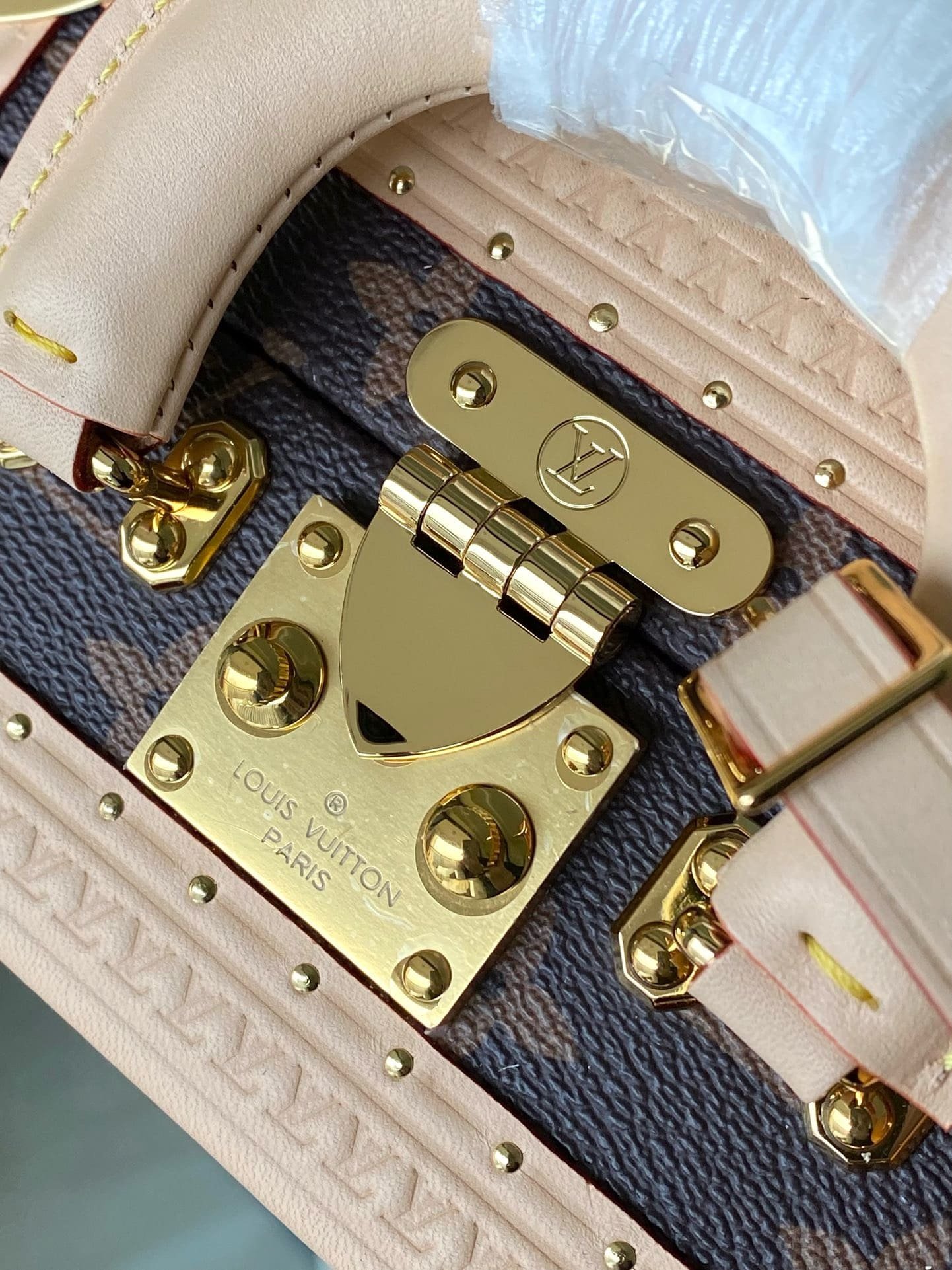 L0vis Vvtt0n M13127 LV x TM Mini Square Trunk